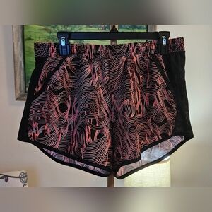 Under Armour Heat Gear Red & Blk Running shorts W/ Pockets Size Large